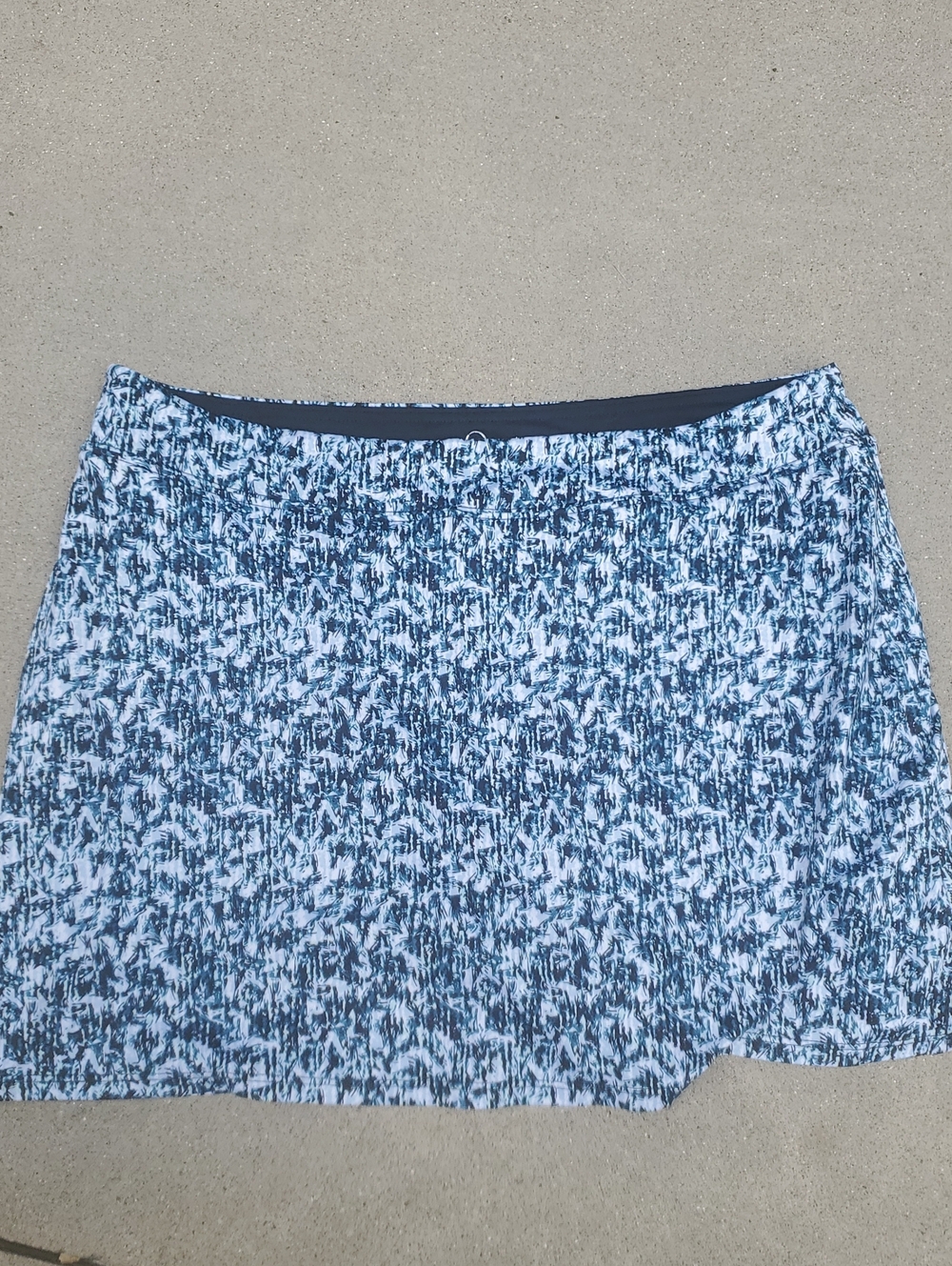 Tranquility by Colorado Clothing Navy and White Mini Skort Size Large